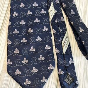 Vintage Valentino Navy Blue Silk Tie Necktie Lavender White Swirls & Florettes